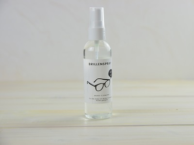 Free Mini Spray Bottle Mockup (PSD)